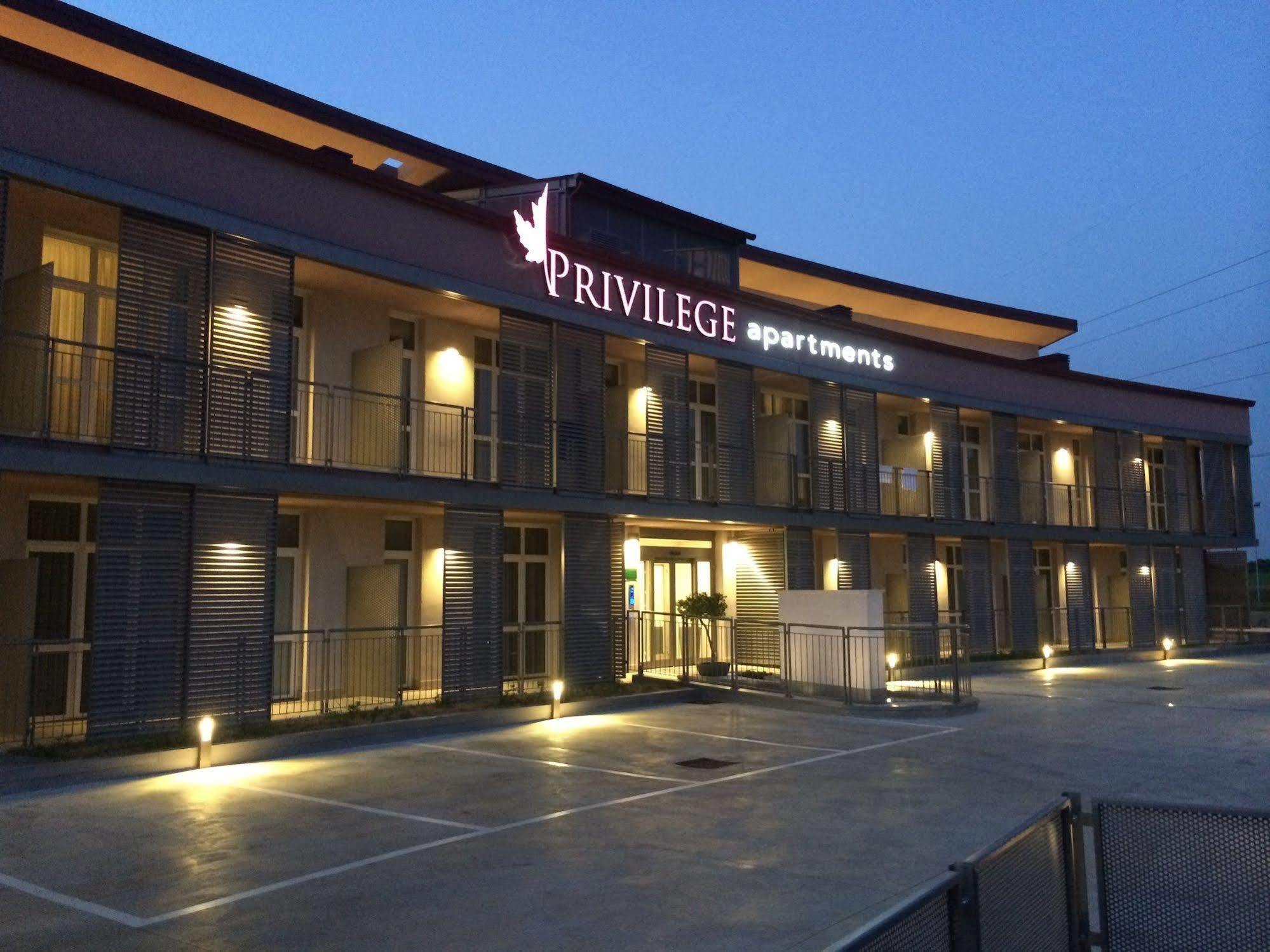 Privilege Apartments Vimercate Buitenkant foto