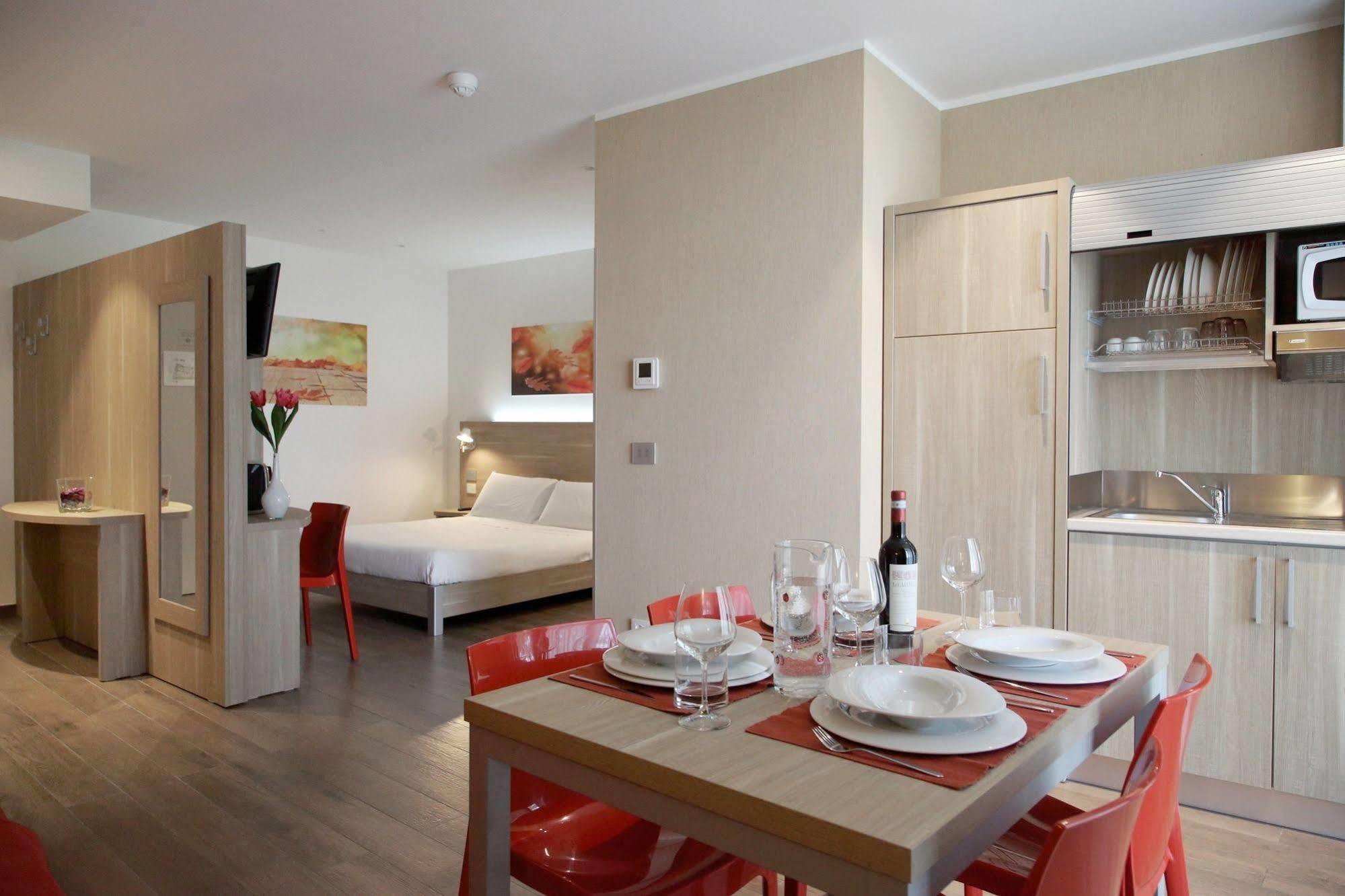 Privilege Apartments Vimercate Buitenkant foto